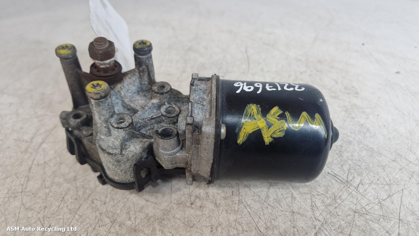 View Auto part Wiper Motor Front Nissan Qashqai 2013