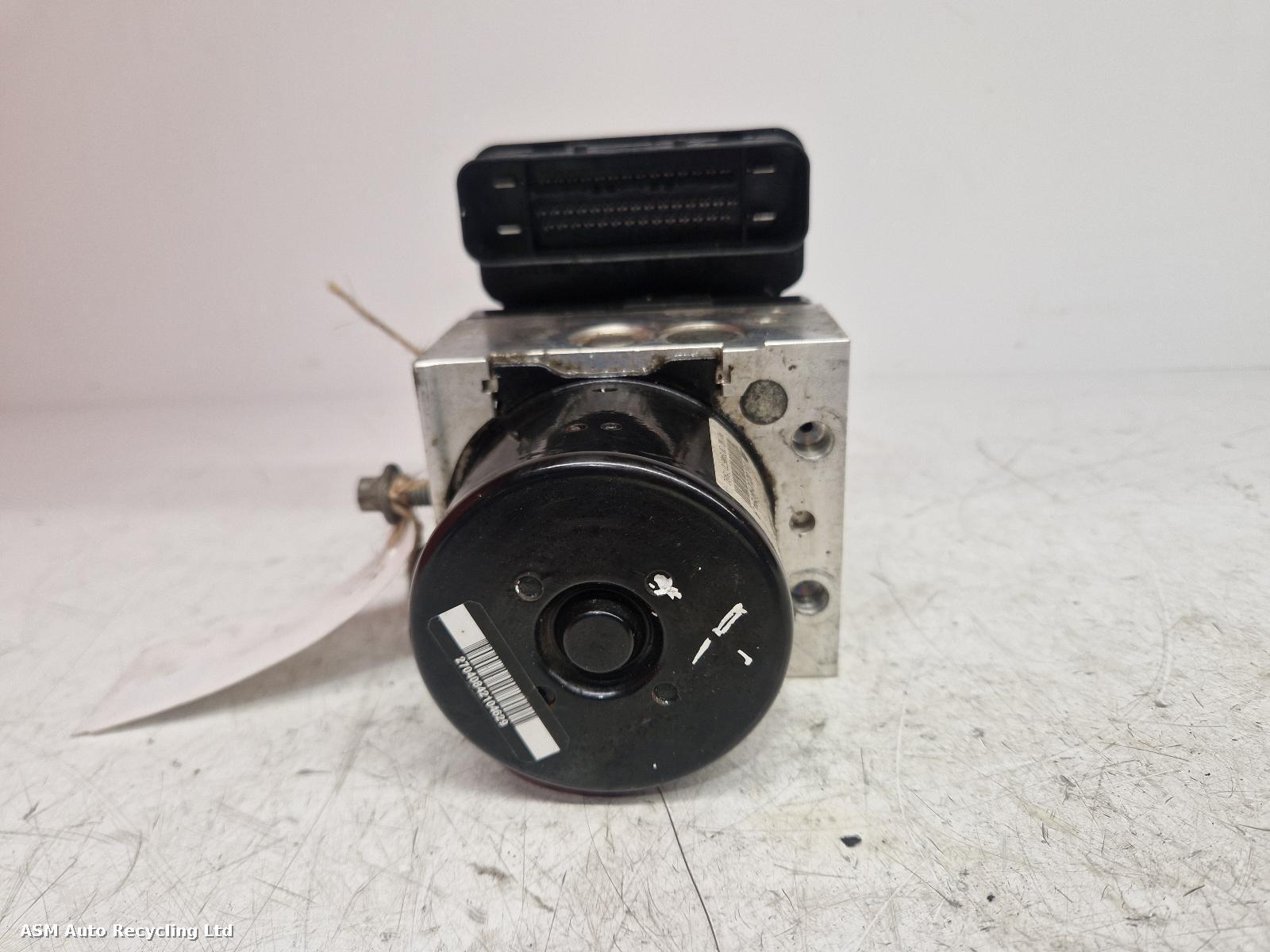 View Auto part ABS Pump/Modulator Mercedes C Class 2013