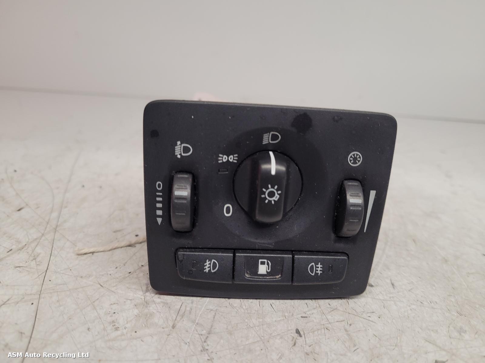 View Auto part Headlight Switch Volvo C30 2011