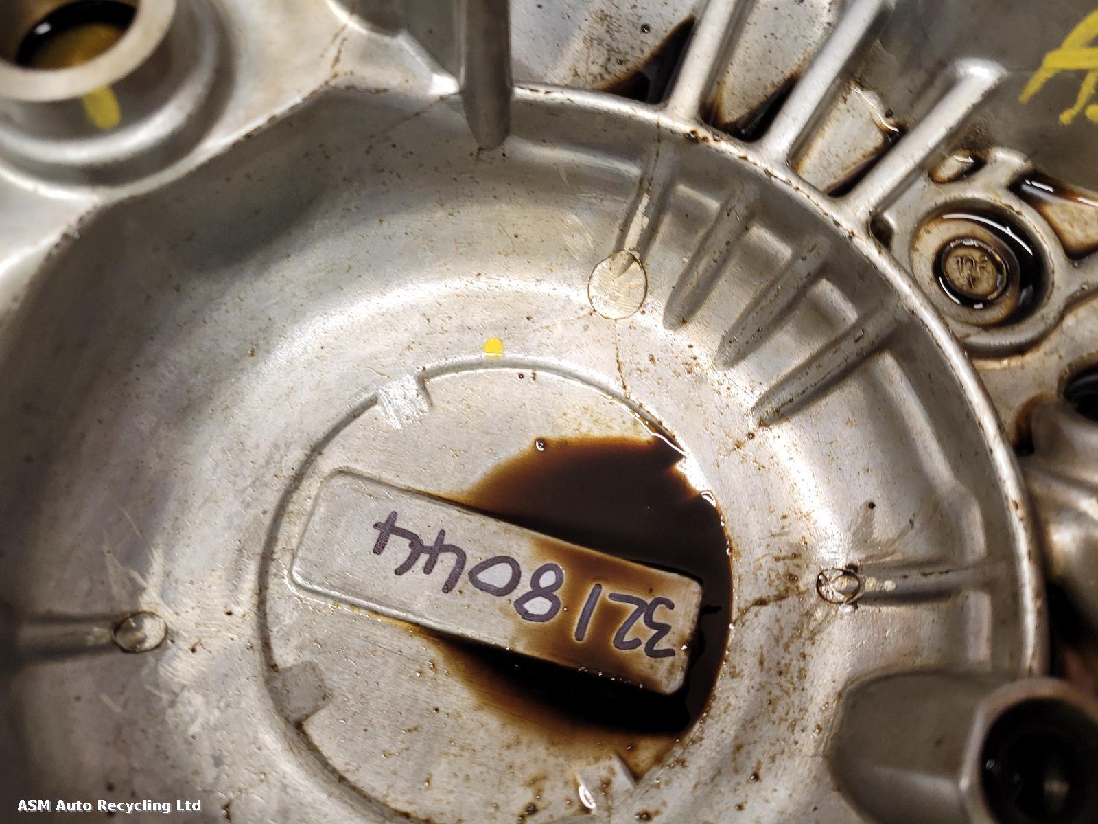 View Auto part Clutch Case Cover Yamaha Ybr 125 2011