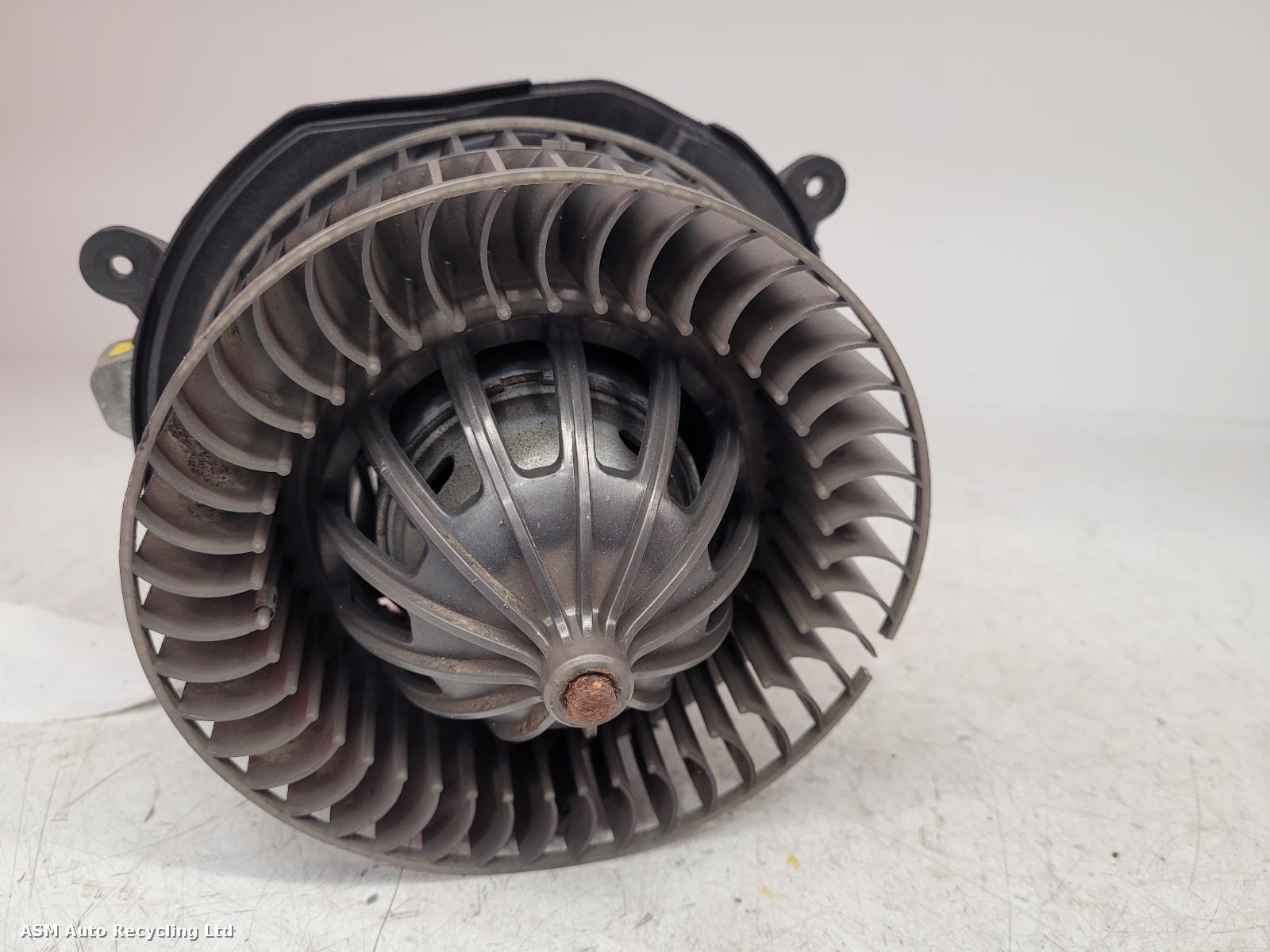 View Auto part Heater Motor/Assembly Mercedes E Class 2009