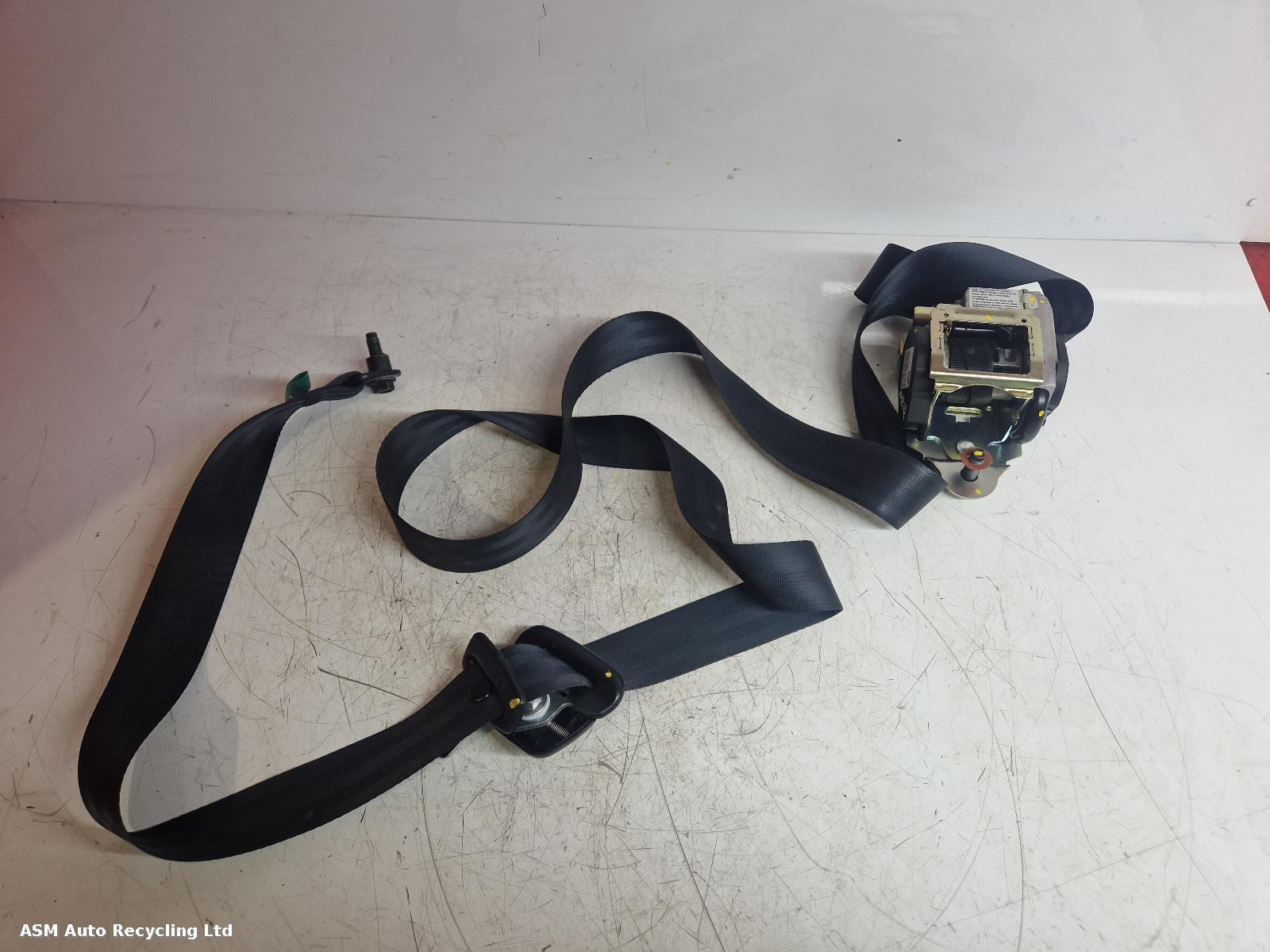 View Auto part Seat Belt Hyundai I10 2013