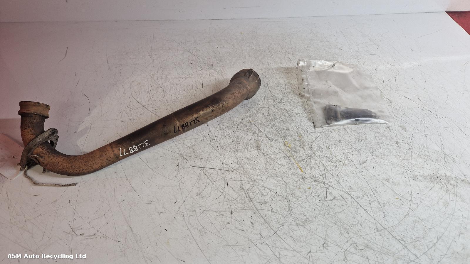 View Auto part Exhaust Manifold Yamaha Mt 125 2017