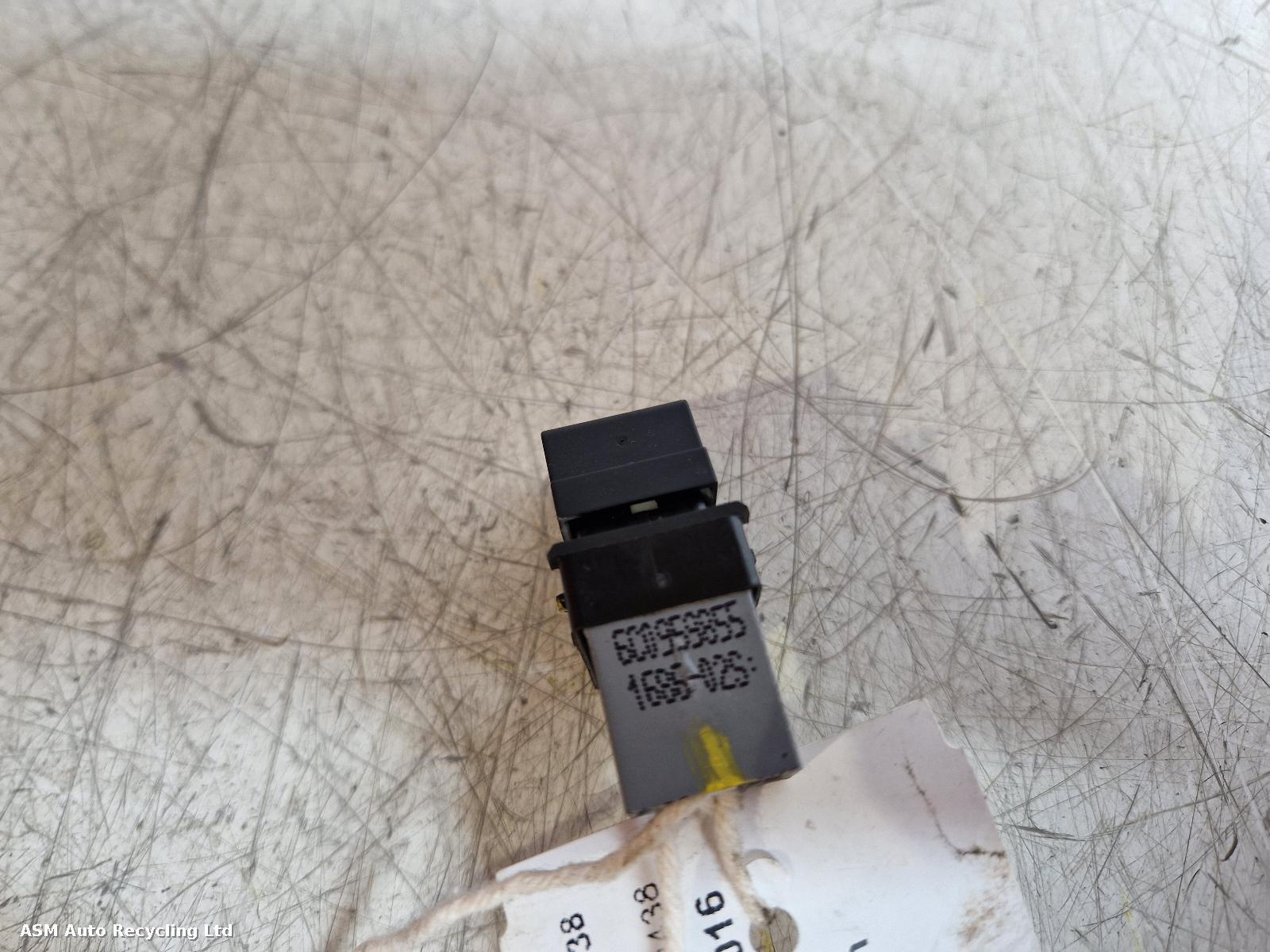 View Auto part Elect. Window Switch Volkswagen Polo 2016