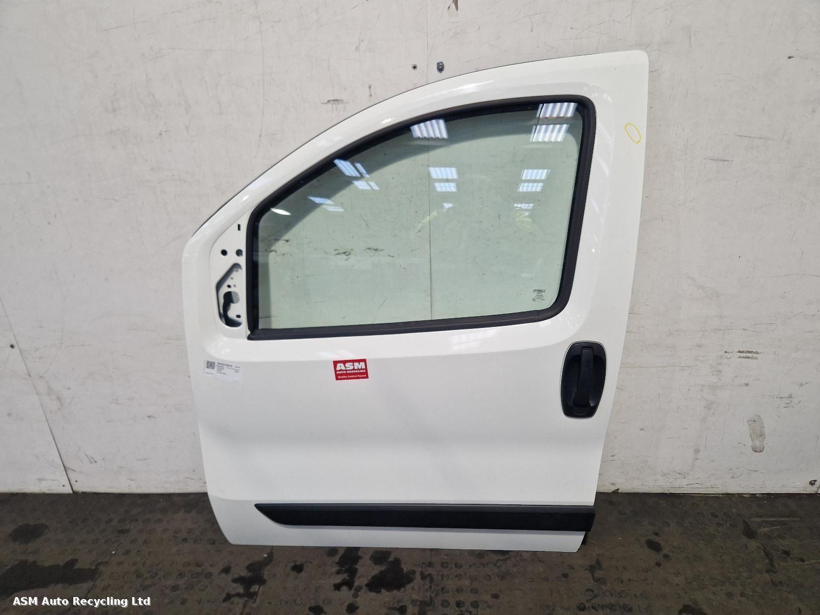 View Auto part L Front Door Citroen Nemo 2015