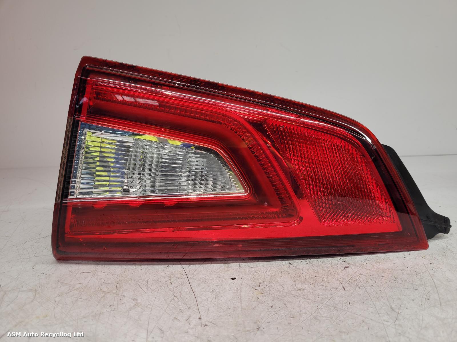View Auto part R Taillight Nissan Qashqai 2015