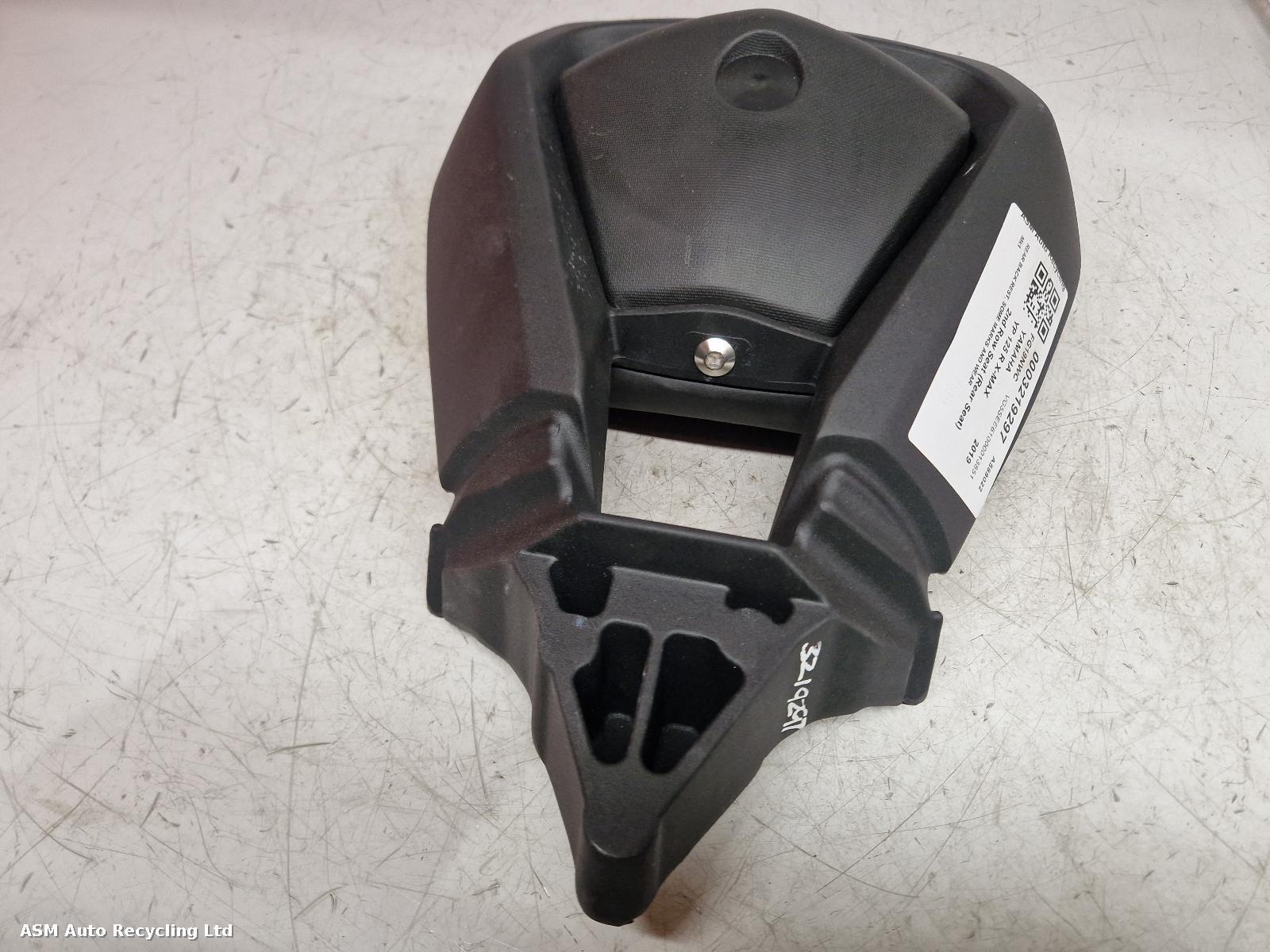View Auto part 2nd Seat (Rear Seat) Yamaha Yp 125 R X-max	 2019