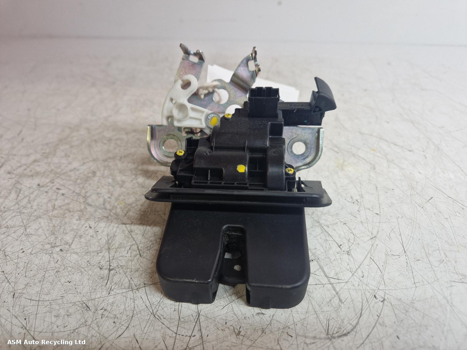 View Auto part Bootlid/Tailgate Lock Audi A3 2016