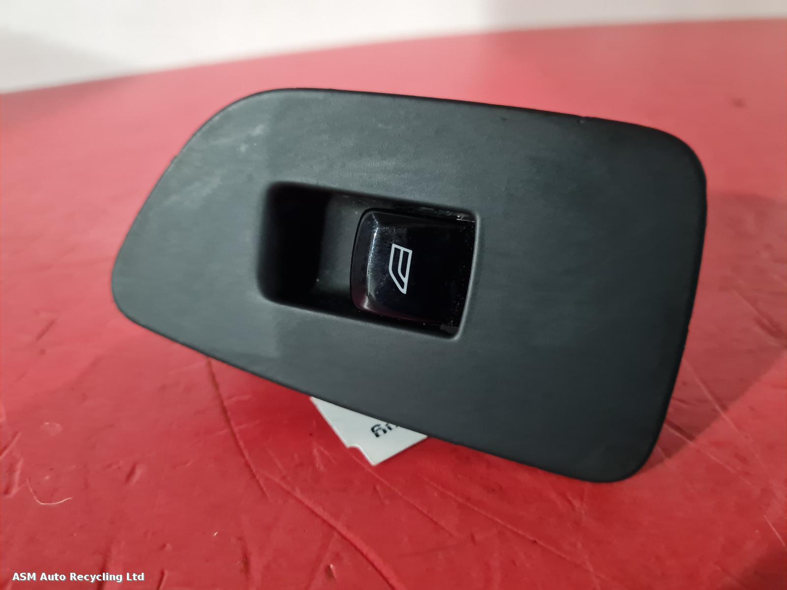 View Auto part Elect. Window Switch Volvo V90 2023