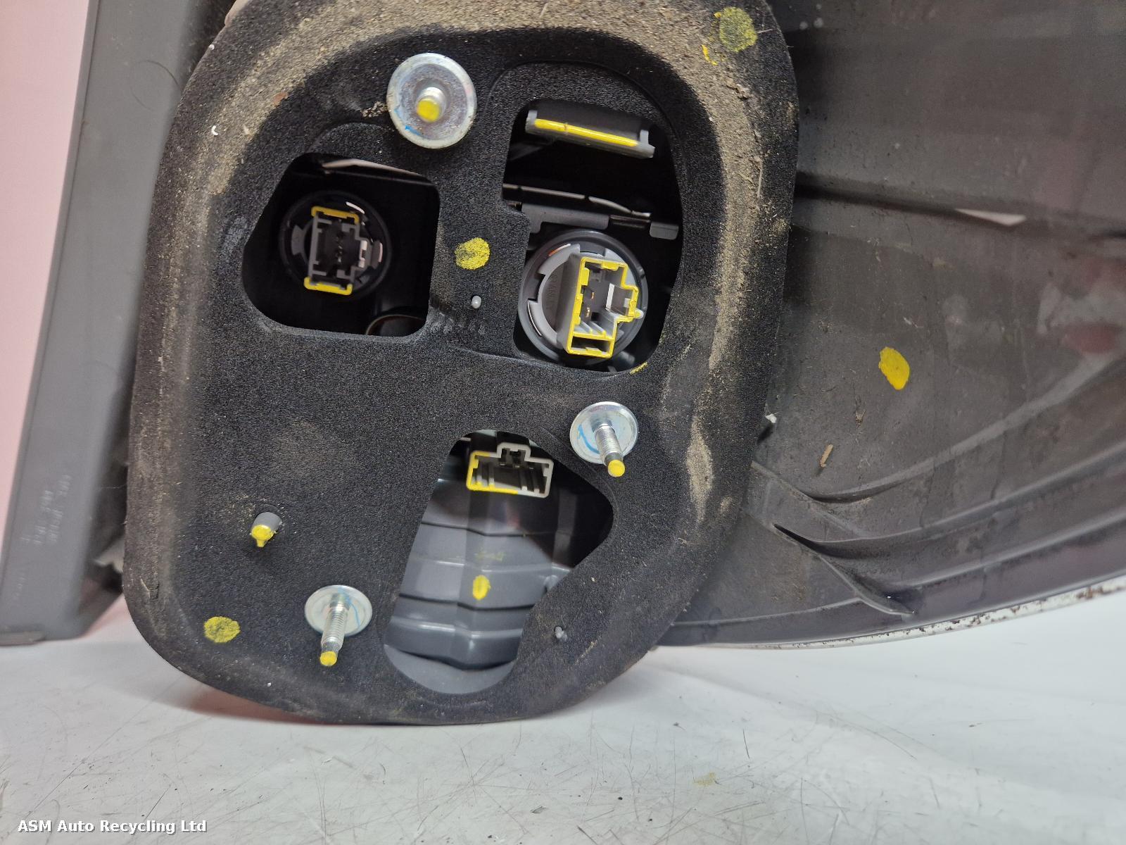 View Auto part L Taillight Honda Jazz 2012