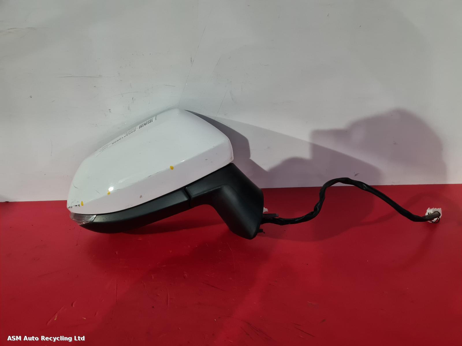 View Auto part R Door Mirror Toyota Corolla 2023
