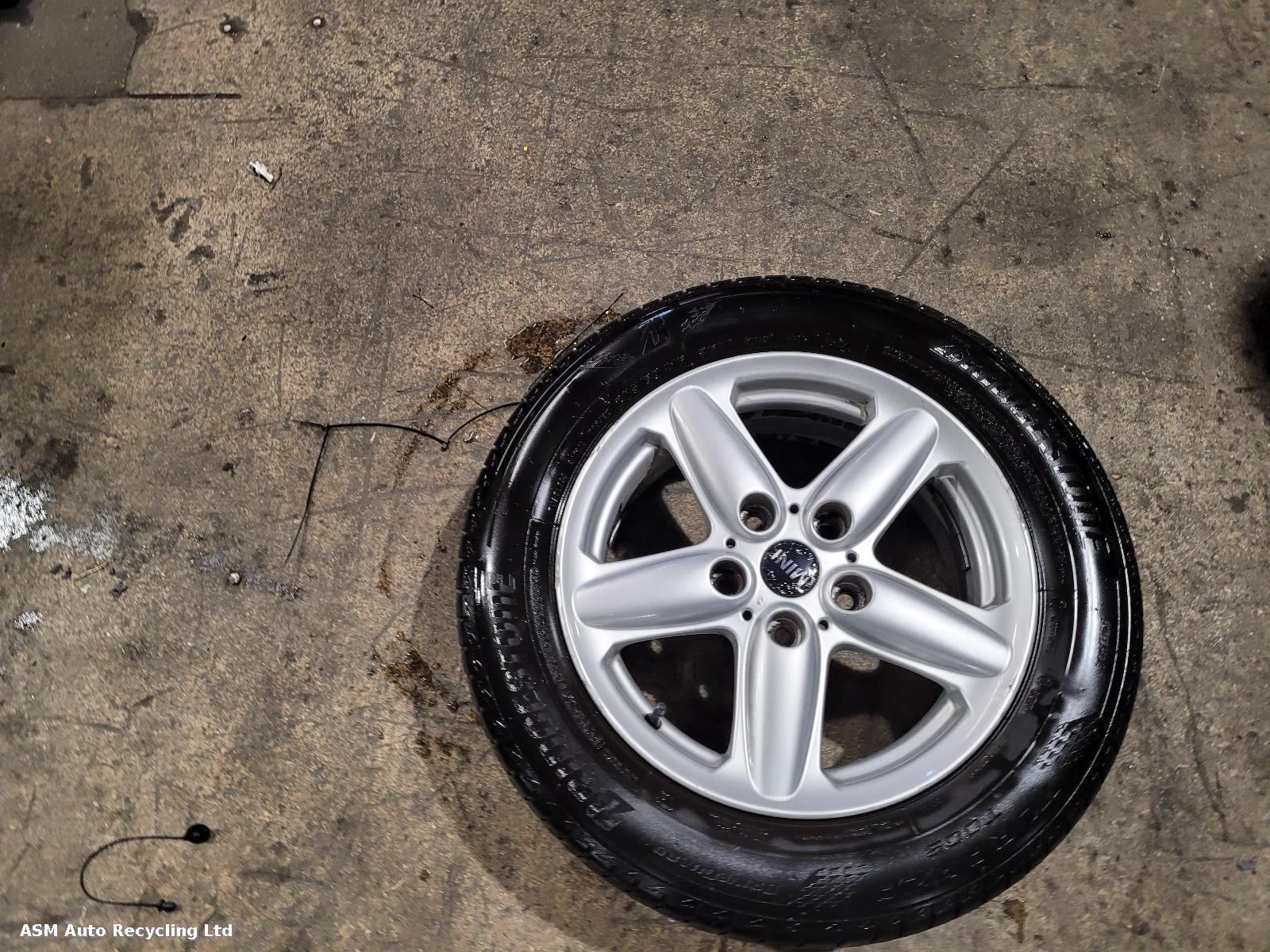 View Auto part Wheel Mini (bmw) Countryman 2010