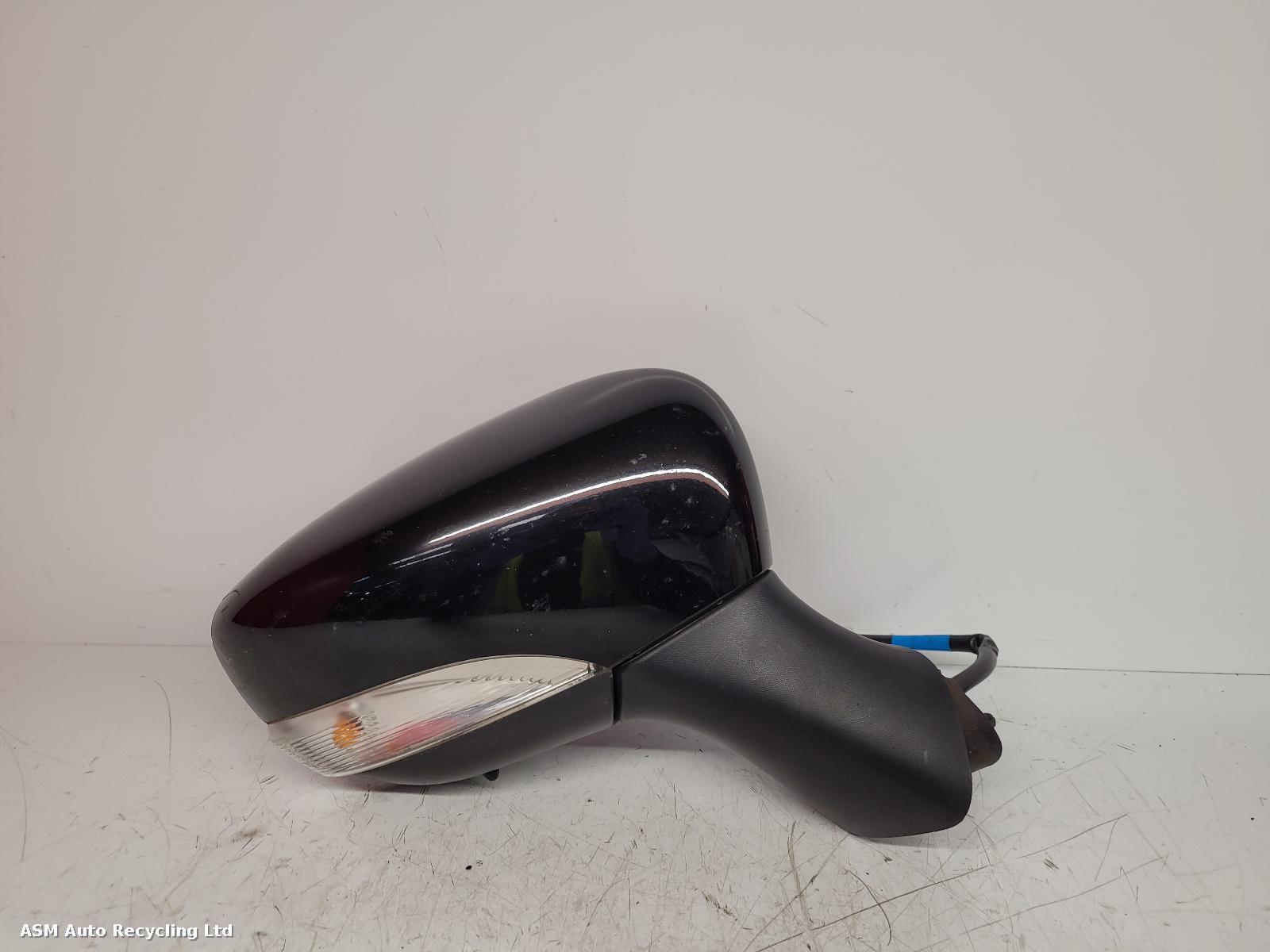 View Auto part R Door Mirror Renault Clio 2013