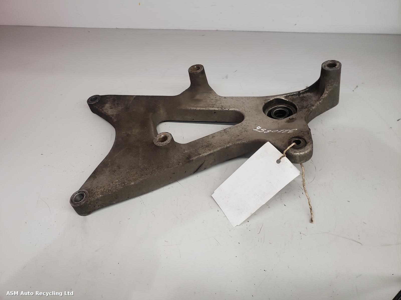 View Auto part Misc Bracket Honda Ww 2017