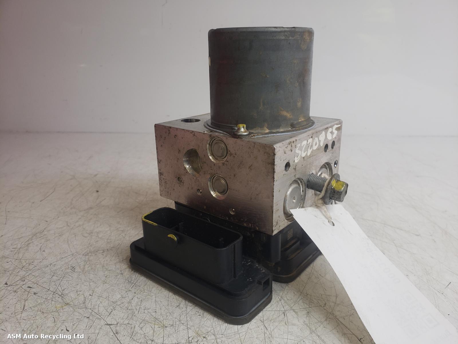 View Auto part ABS Pump/Modulator Jaguar F Type 2015