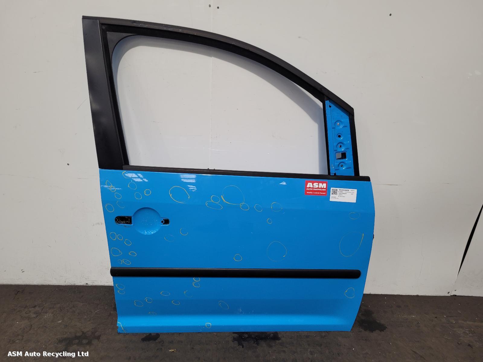 View Auto part R Front Door Volkswagen Caddy 2010