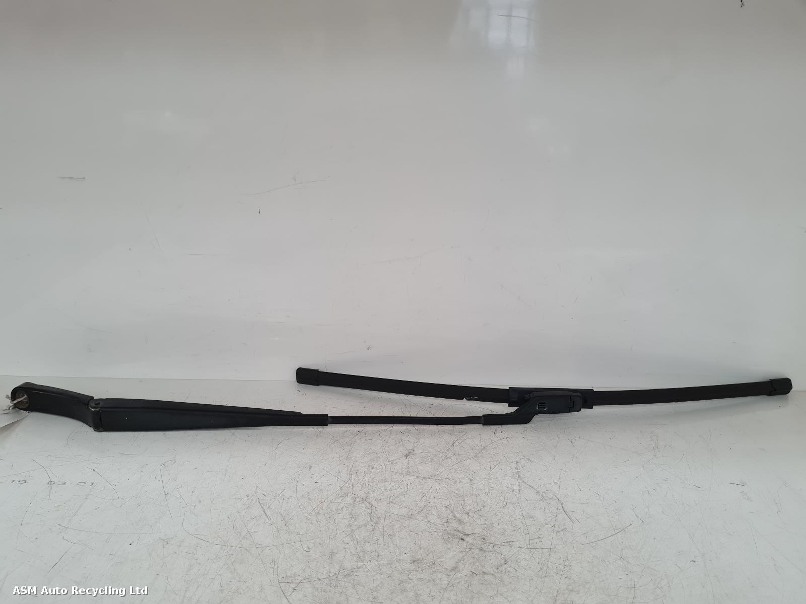 View Auto part Wiper Arm Volkswagen Caddy 2010