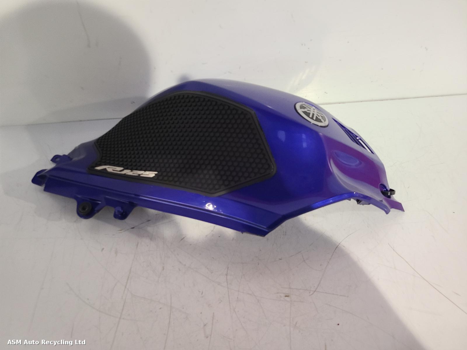 View Auto part Tank Trim Yamaha Yzf R125 2024