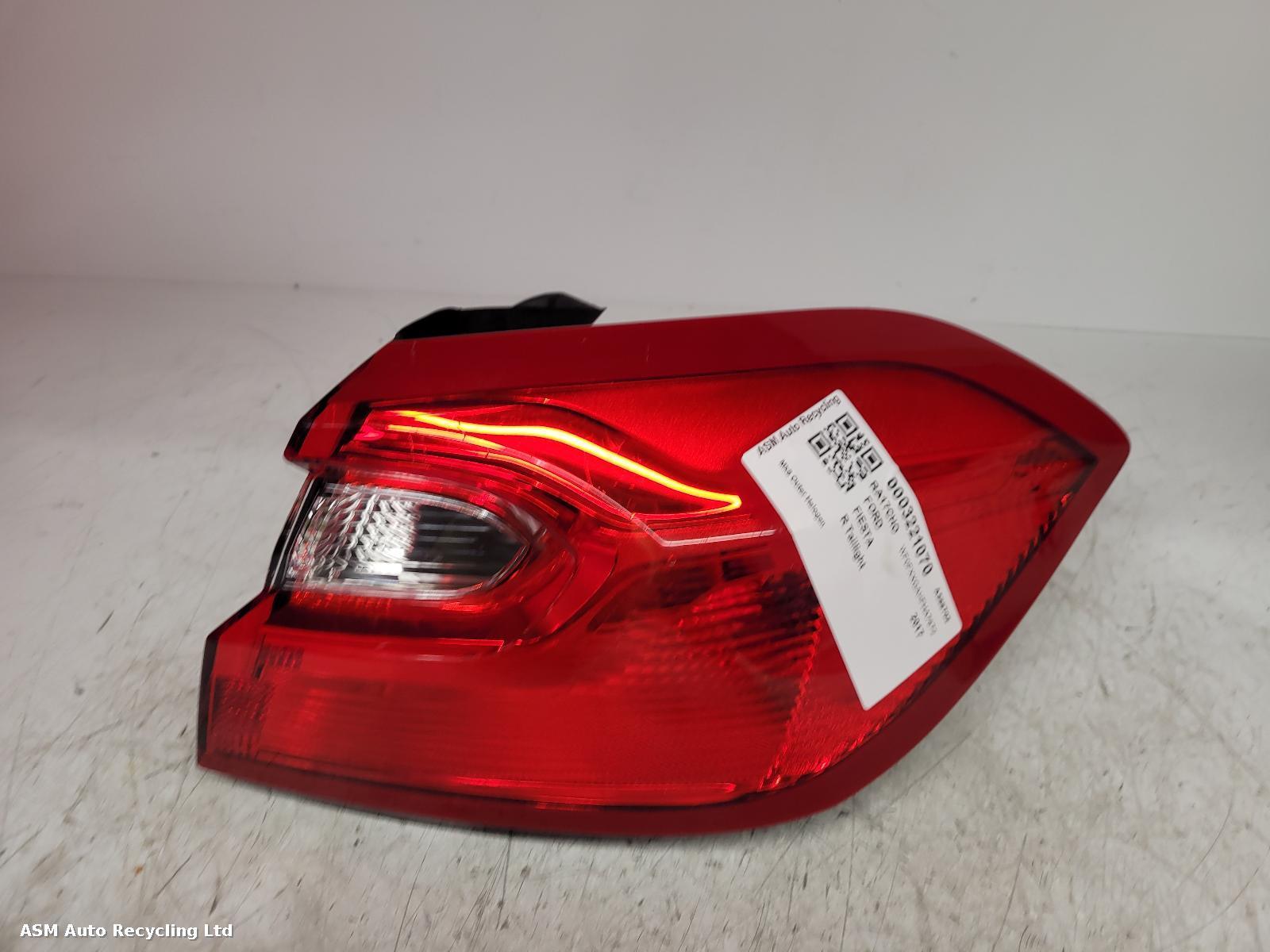 View Auto part R Taillight Ford Fiesta 2017