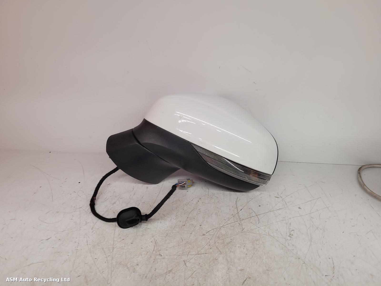 View Auto part L Door Mirror Ford Fiesta 2017