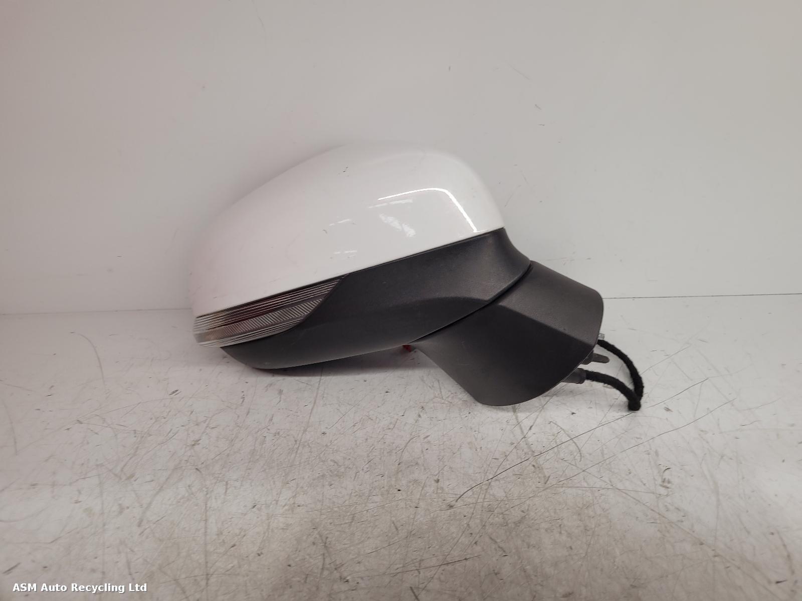 View Auto part R Door Mirror Ford Fiesta 2017