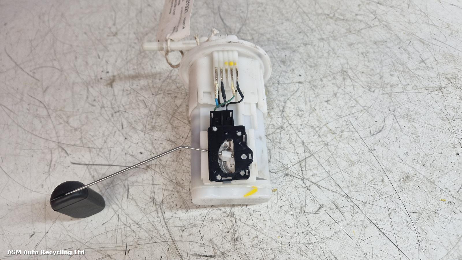 View Auto part Fuel Pump Yamaha Tracer 9 Gt 2023