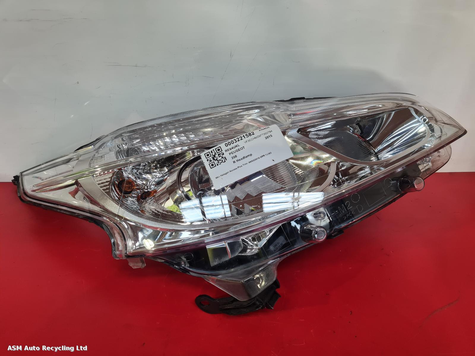 View Auto part R Headlamp Peugeot 208 2015
