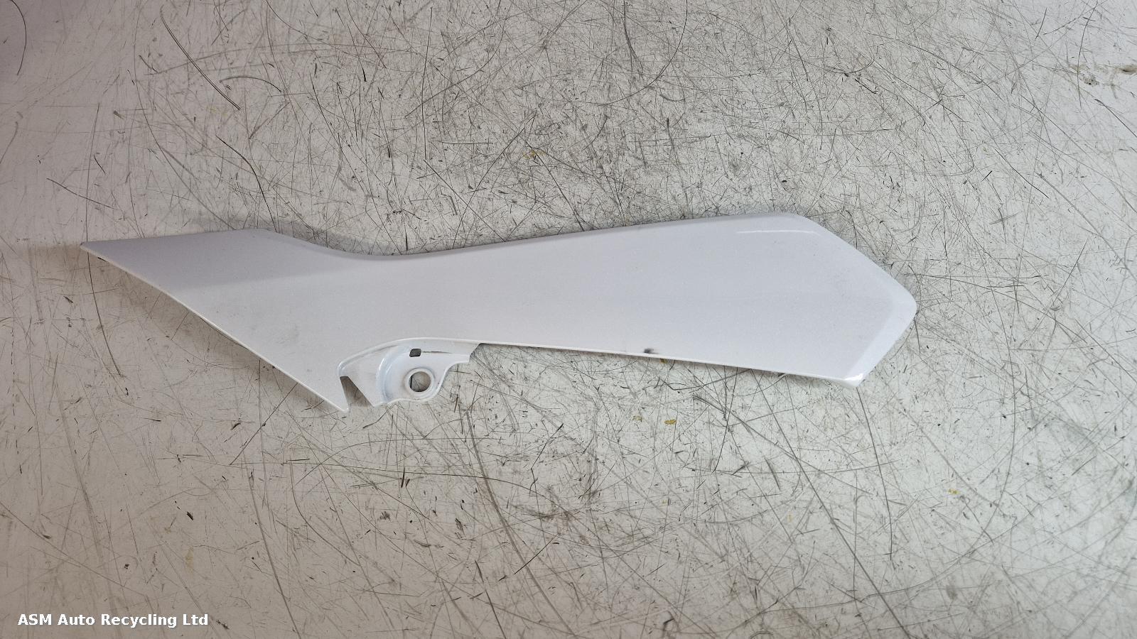 View Auto part Tank Trim Yamaha Tracer 9 Gt 2023