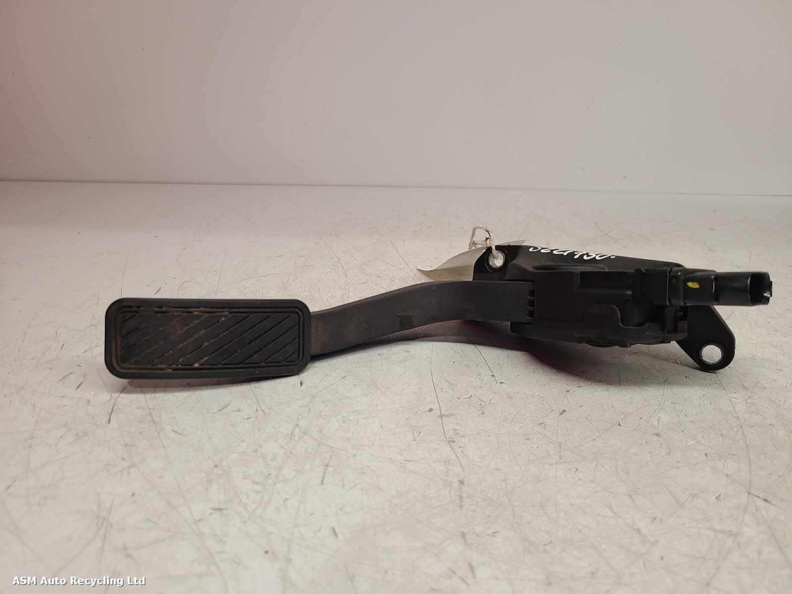 View Auto part Pedal Potentiometer Ford Fiesta 2010