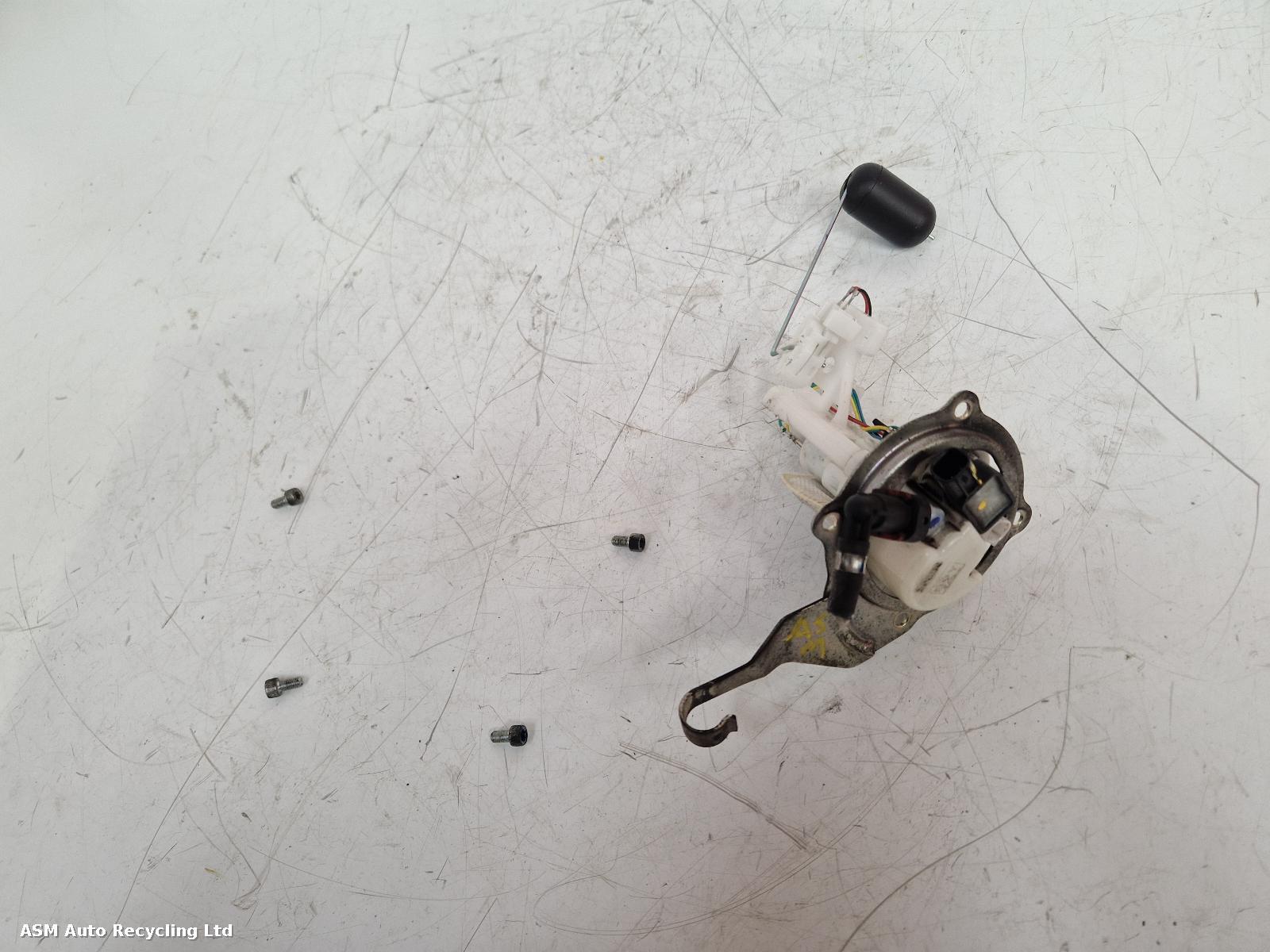 View Auto part Fuel Pump Yamaha X-max 125 2022