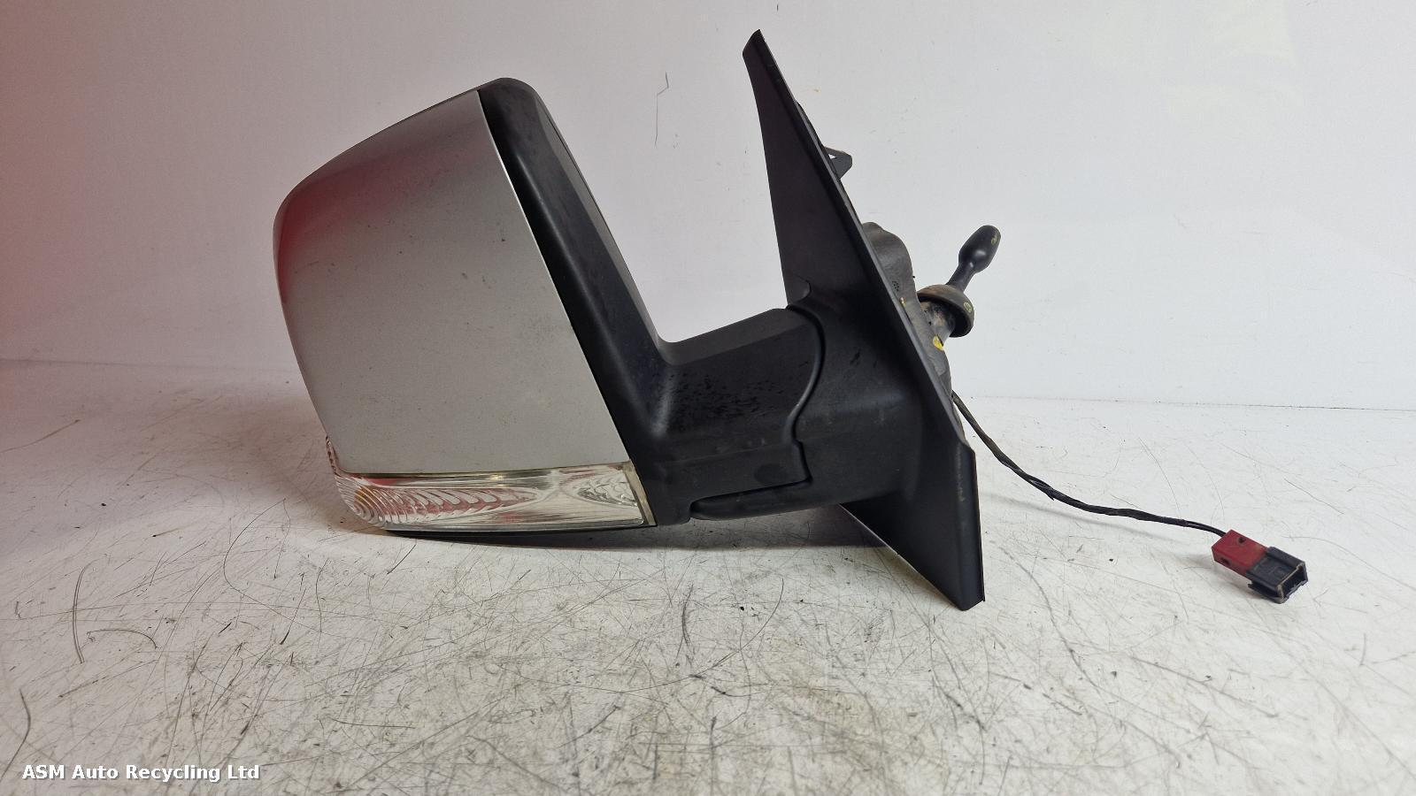 View Auto part R Door Mirror Vauxhall Combo 2015