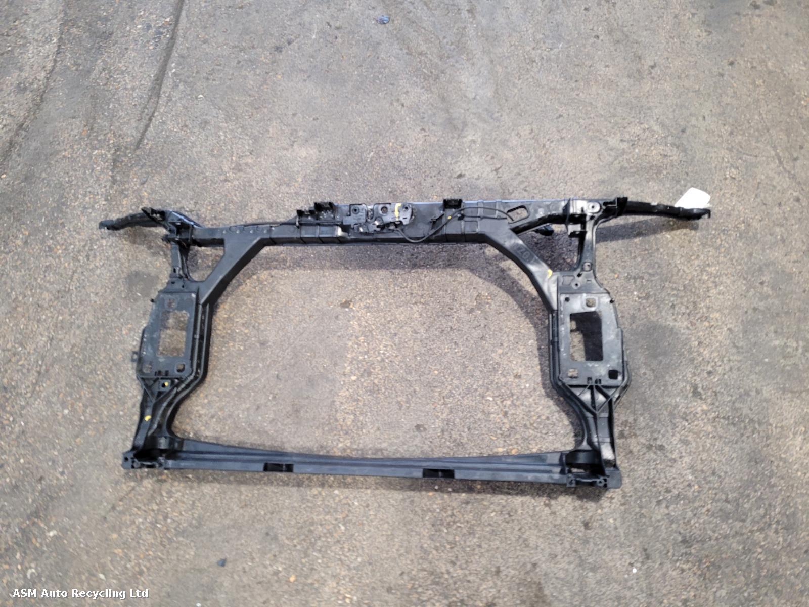 View Auto part Front Panel Audi A4 2009