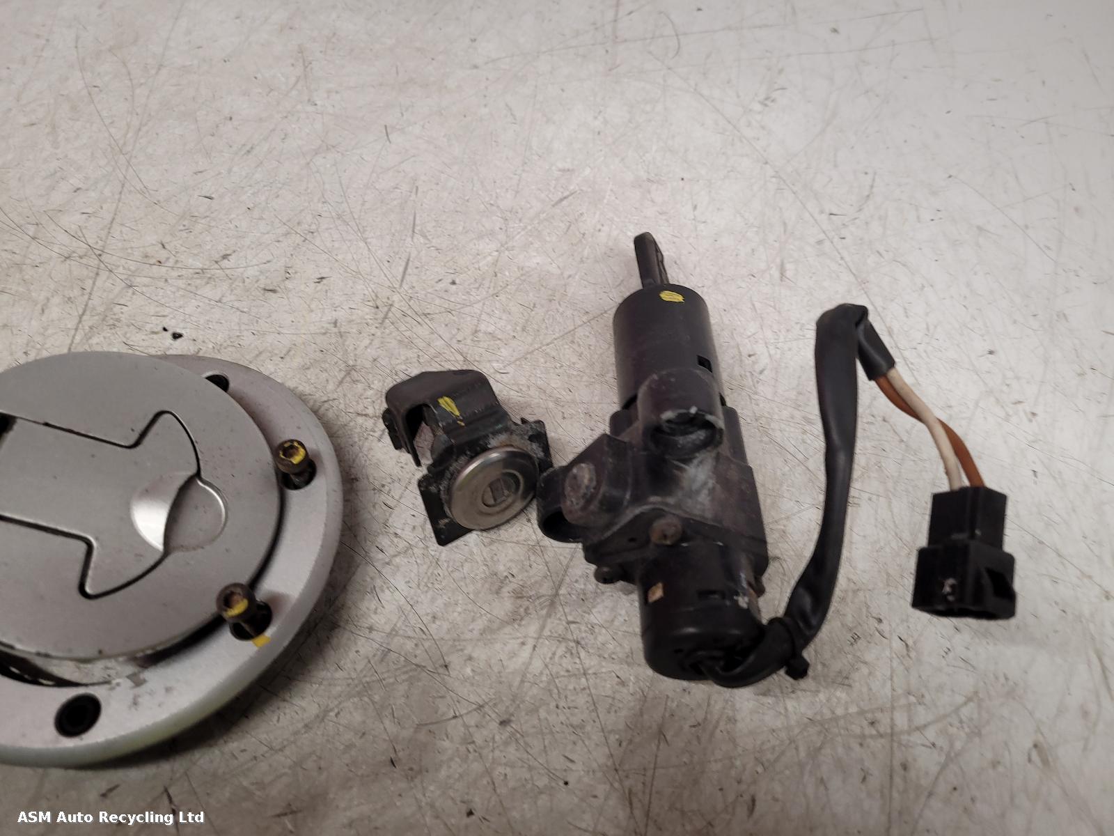 View Auto part Comp.Lock Set + Keys Ktm 125 Duke 2012