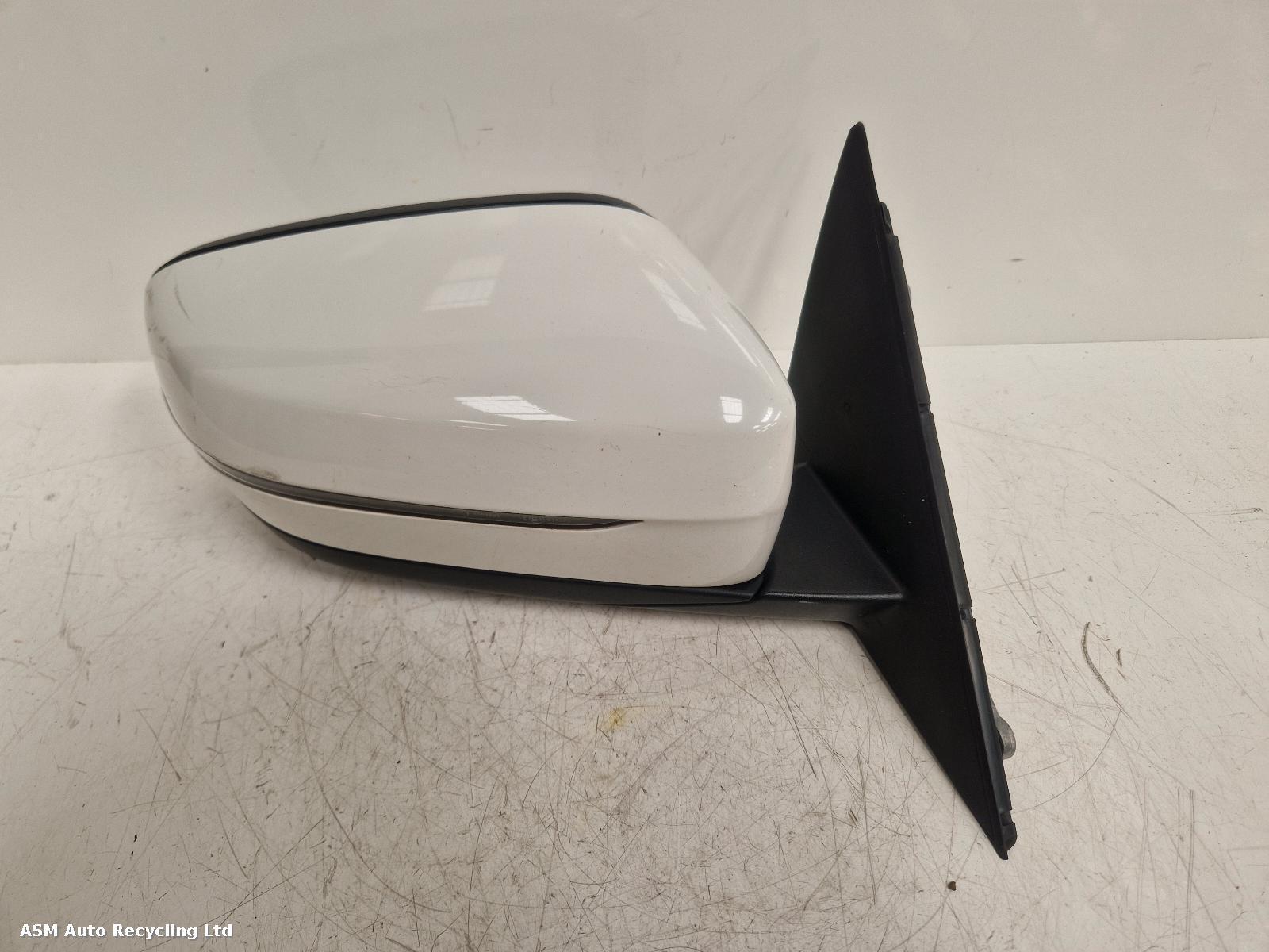 View Auto part R Door Mirror Bmw 5 Series 2020