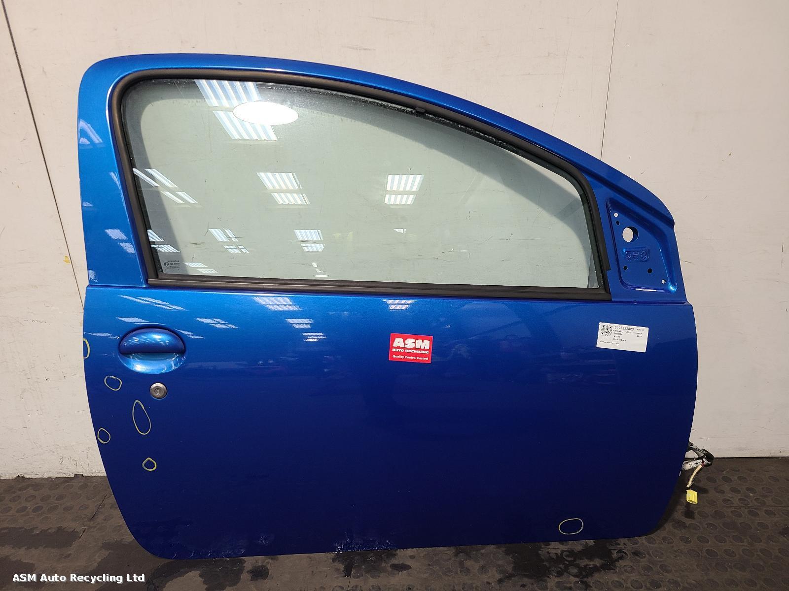 View Auto part R Front Door Toyota Aygo 2010