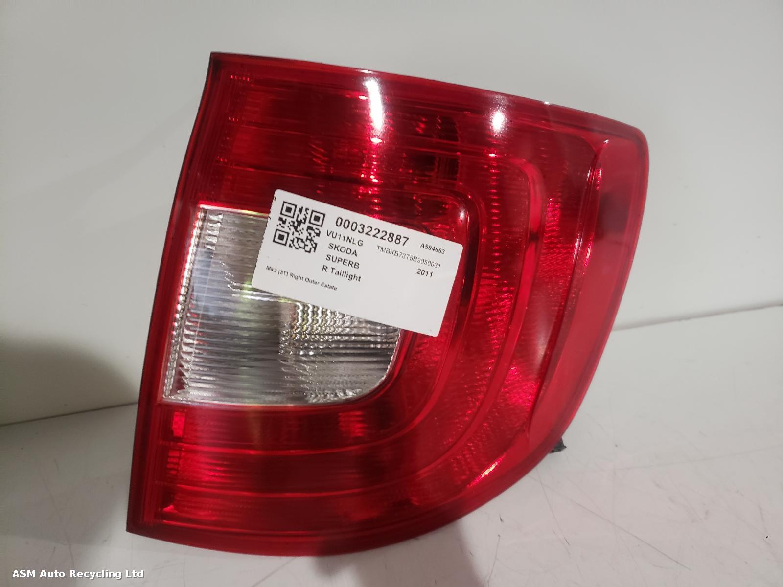 View Auto part R Taillight Skoda Superb 2011