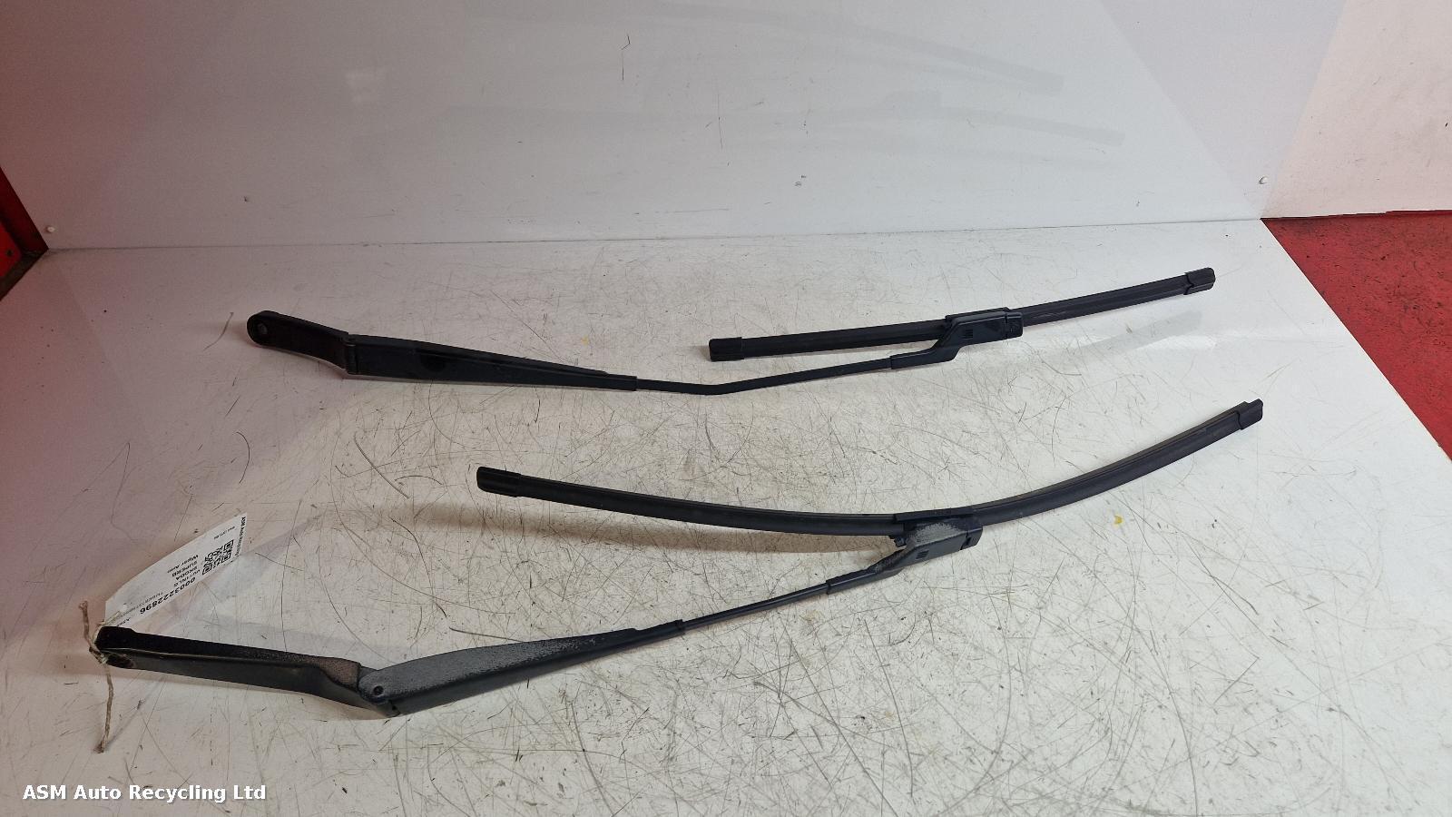 View Auto part Wiper Arm Skoda Superb 2011