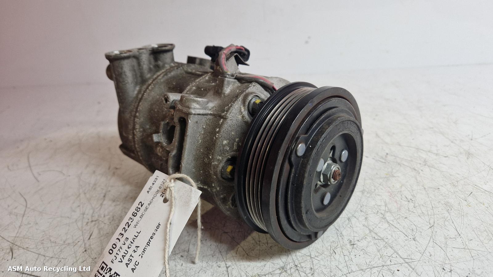 View Auto part Compressor Vauxhall Astra 2017