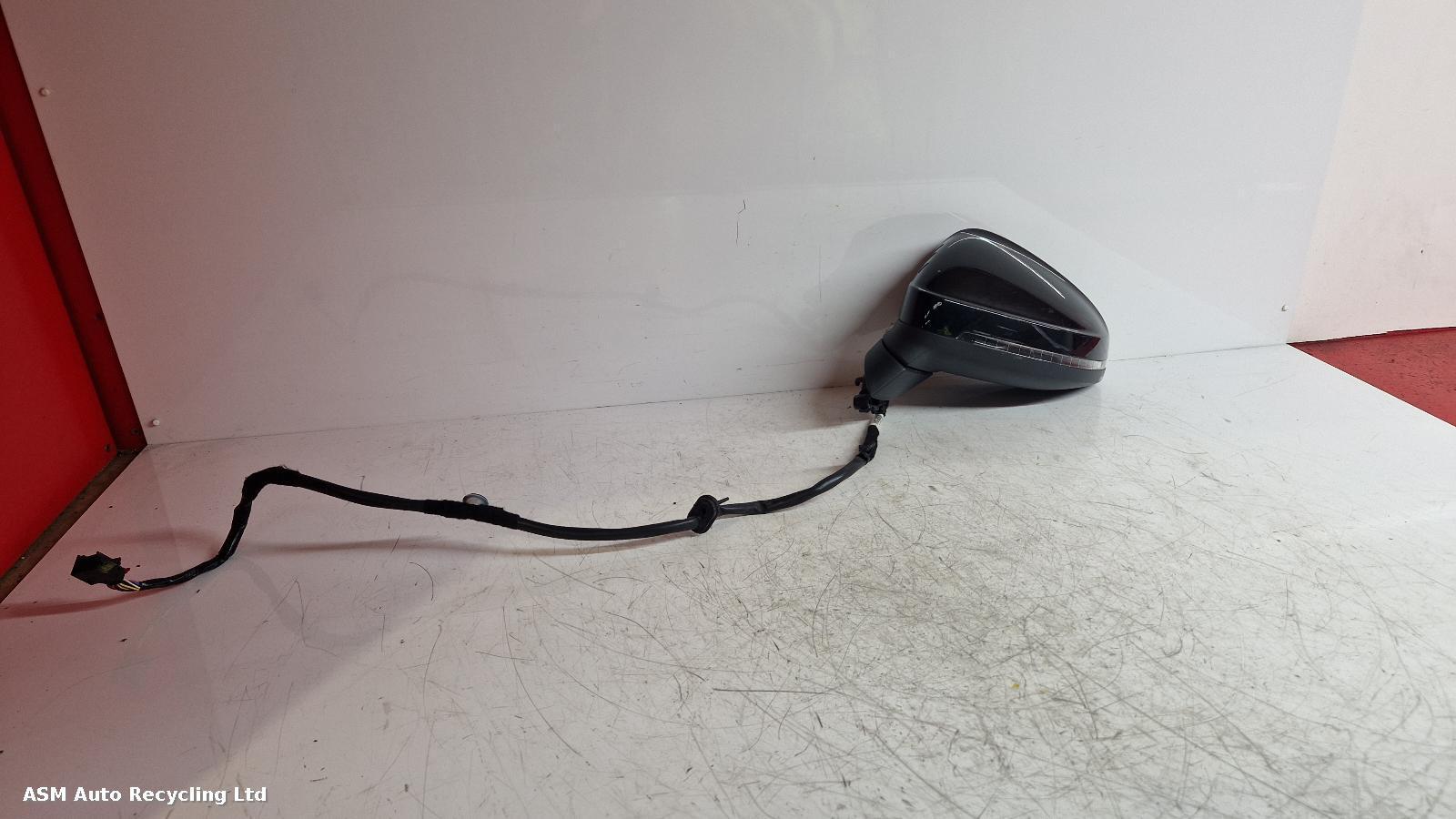 View Auto part L Door Mirror Audi A4 2020