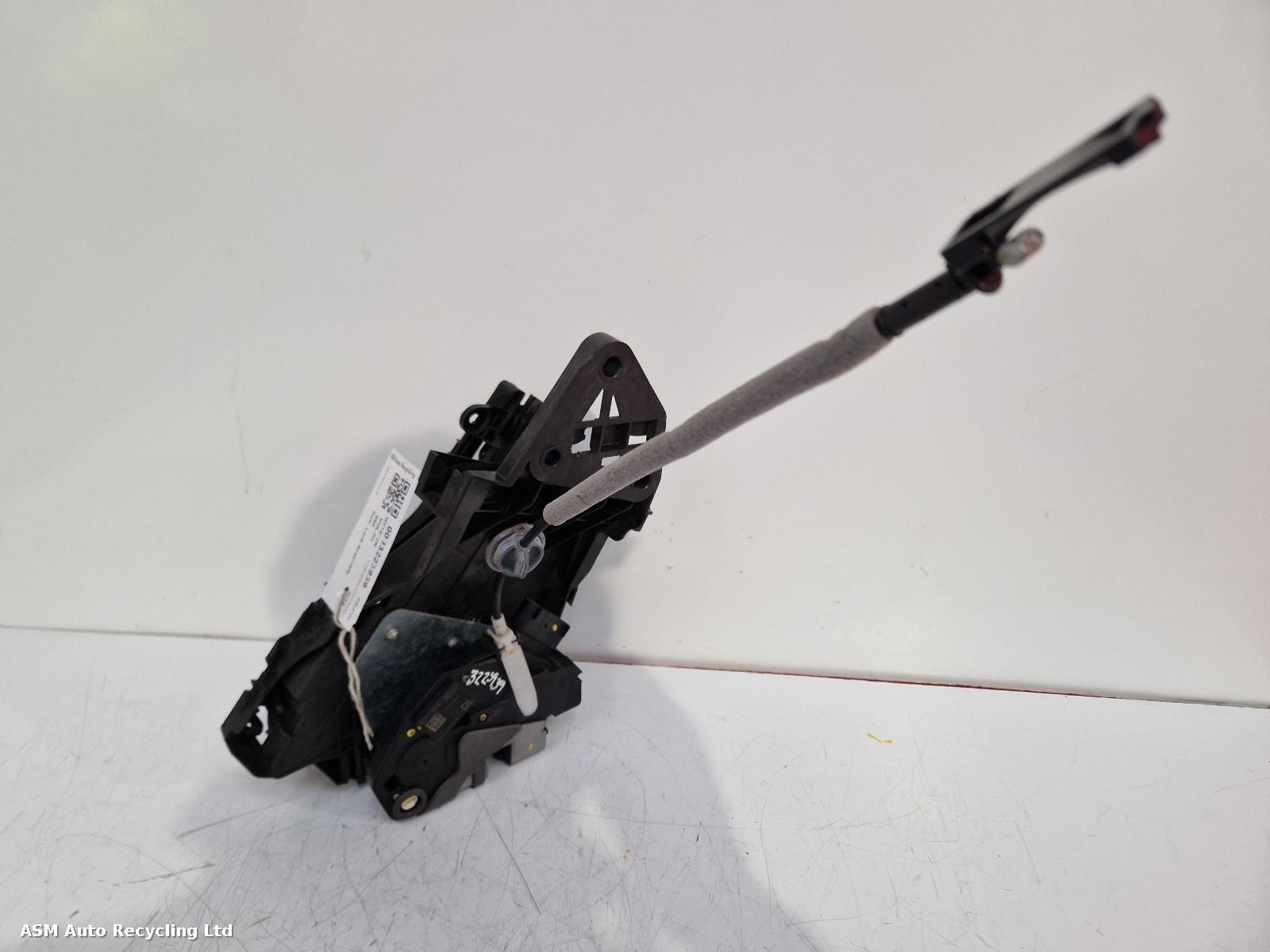 View Auto part Door Lock Assembly Volvo S60 2012