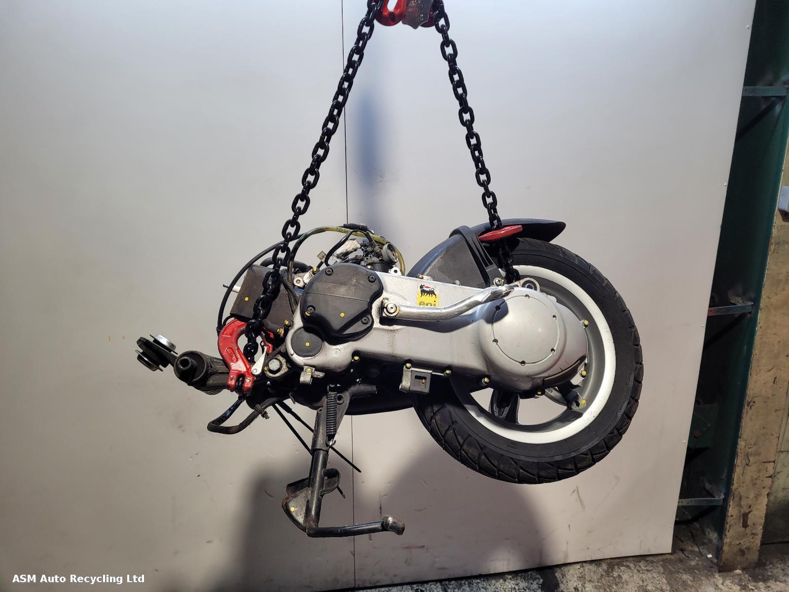 View Auto part Engine Piaggio Vespa Primavera 50 2016