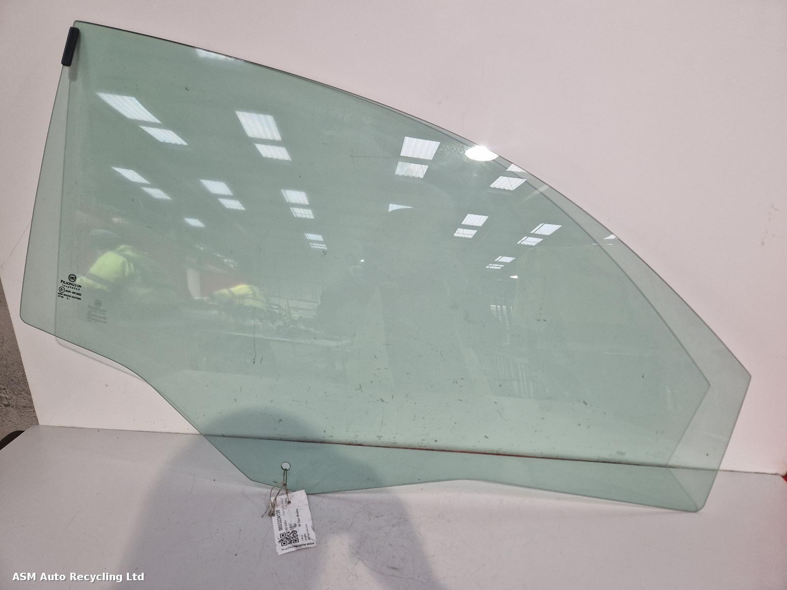 View Auto part RF Door Window Fiat 500 2013