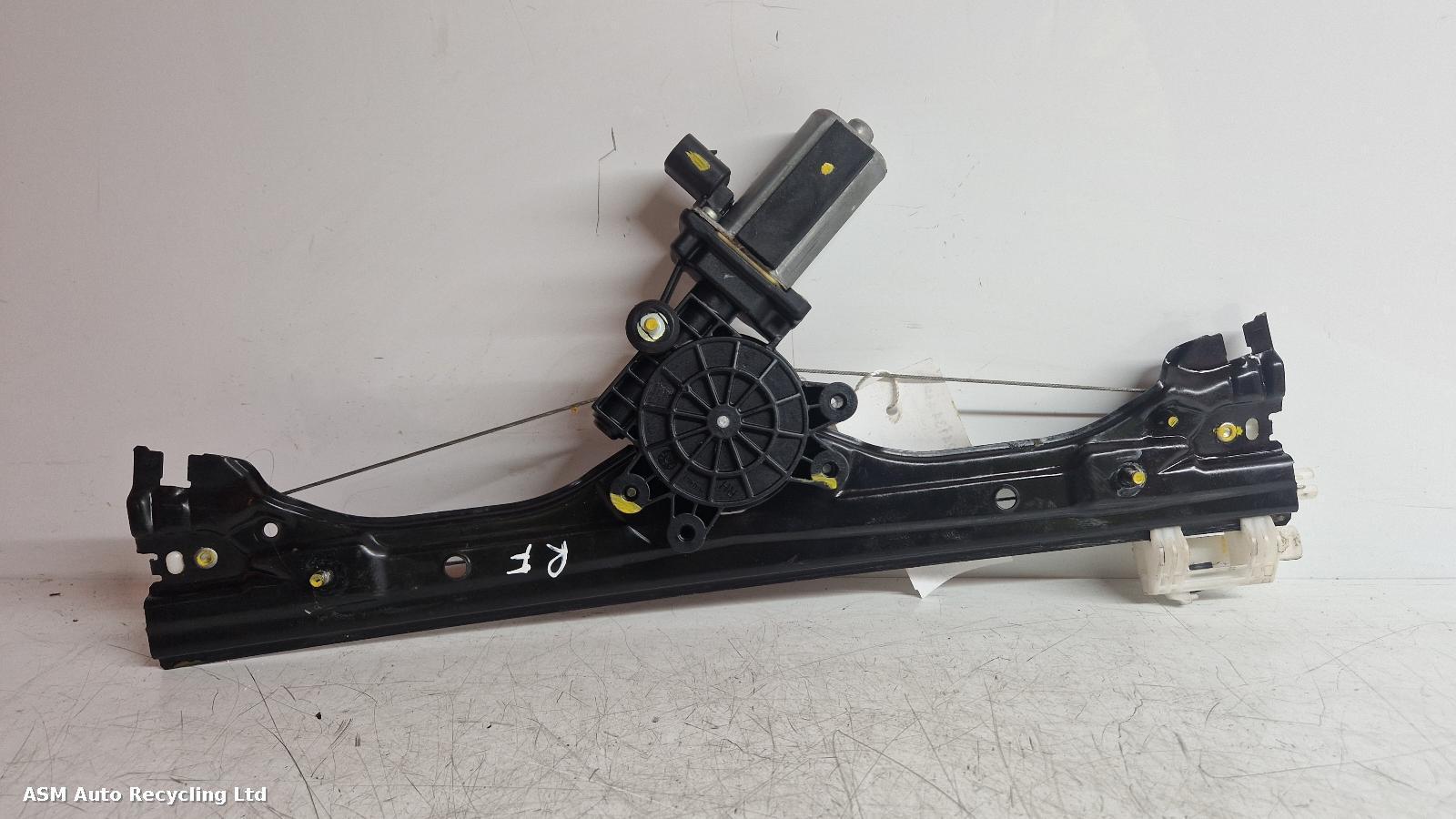 View Auto part RF Window Regulator Fiat 500 2013