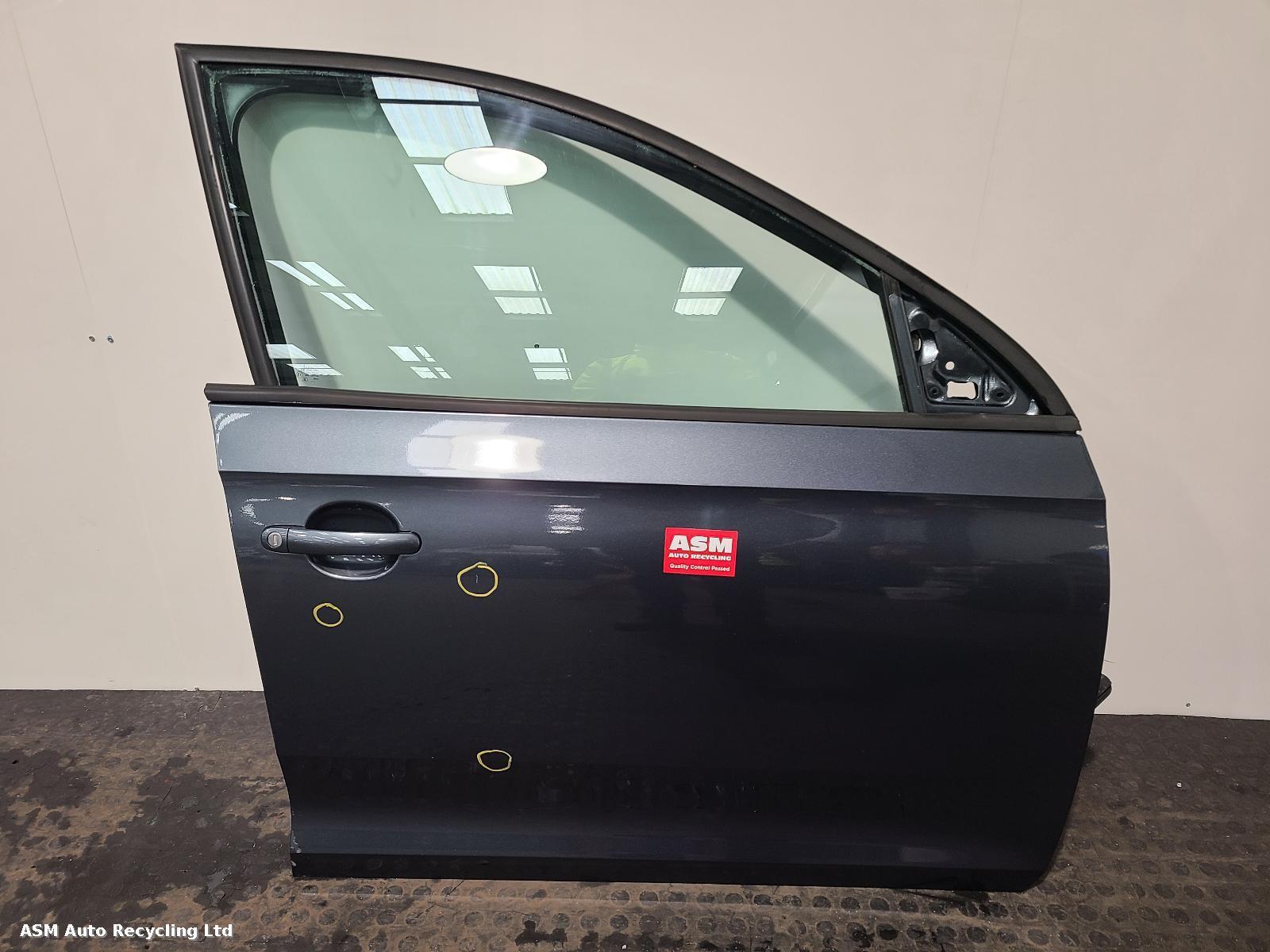 View Auto part R Front Door Skoda Rapid 2016