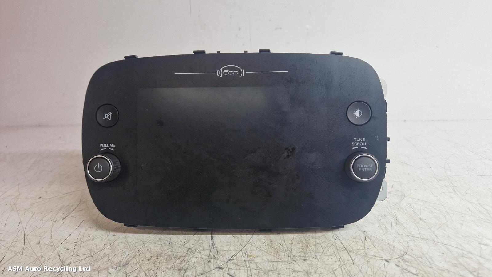 View Auto part A/V Equipment Fiat 500x 2023