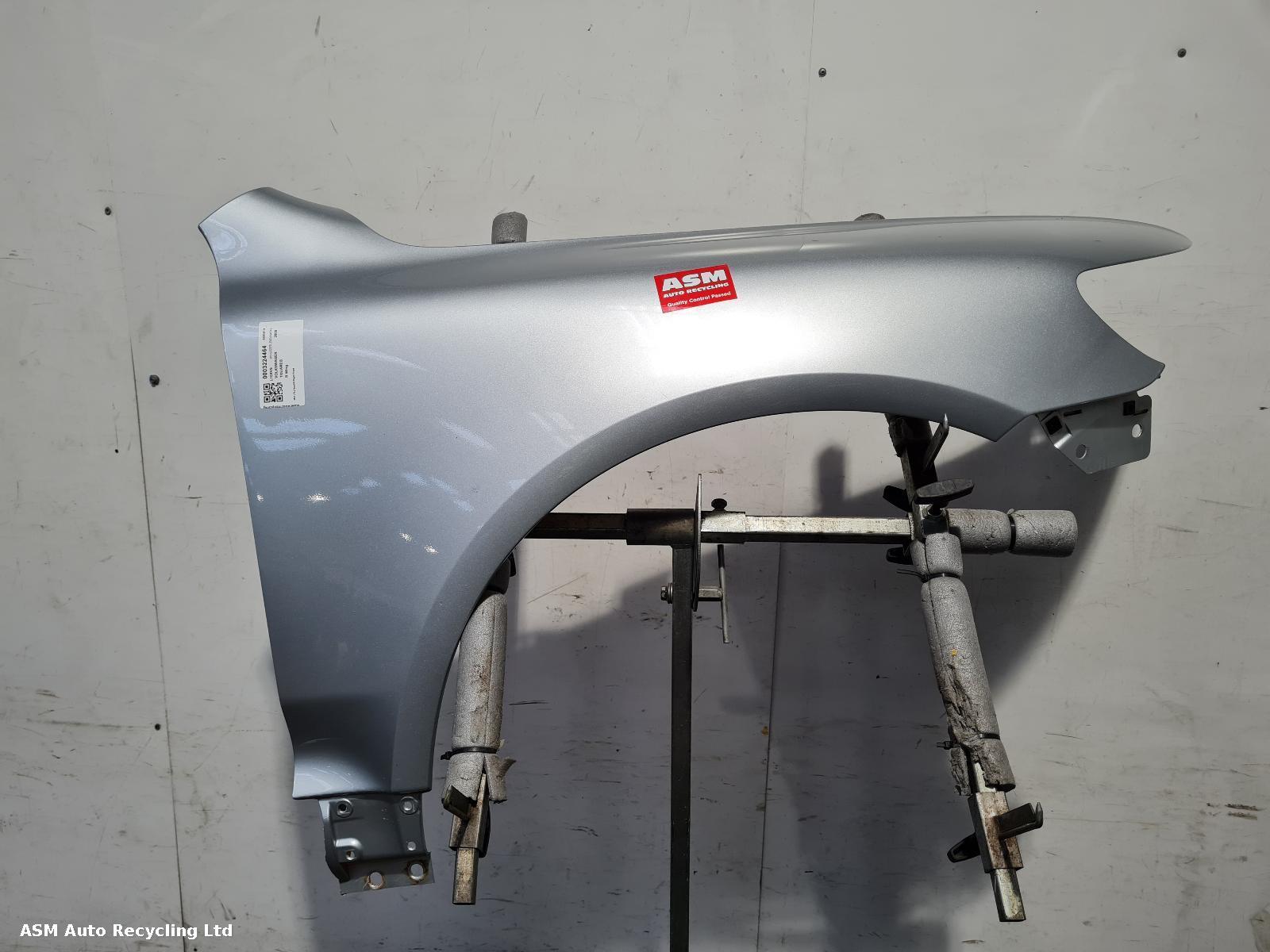 View Auto part R Wing Volkswagen Touareg 2008