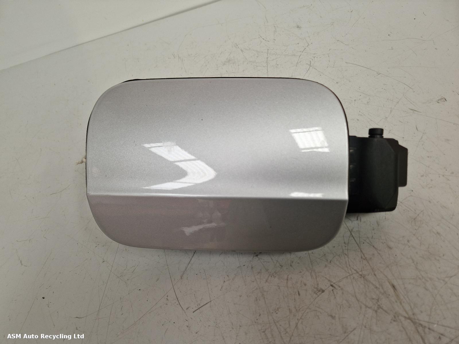 View Auto part Fuel Filler Flap Audi A5 2009