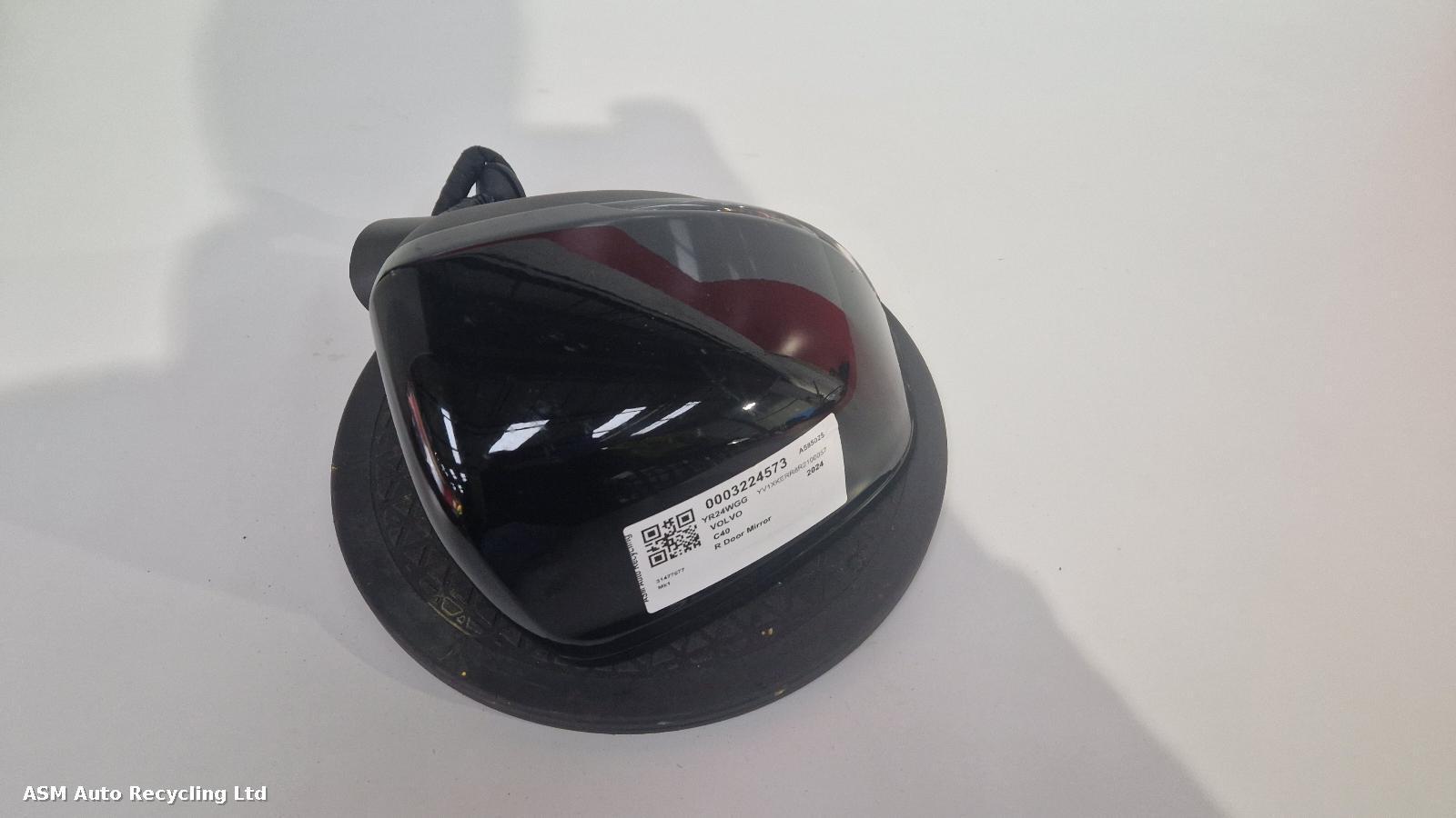 View Auto part R Door Mirror Volvo C40 2024