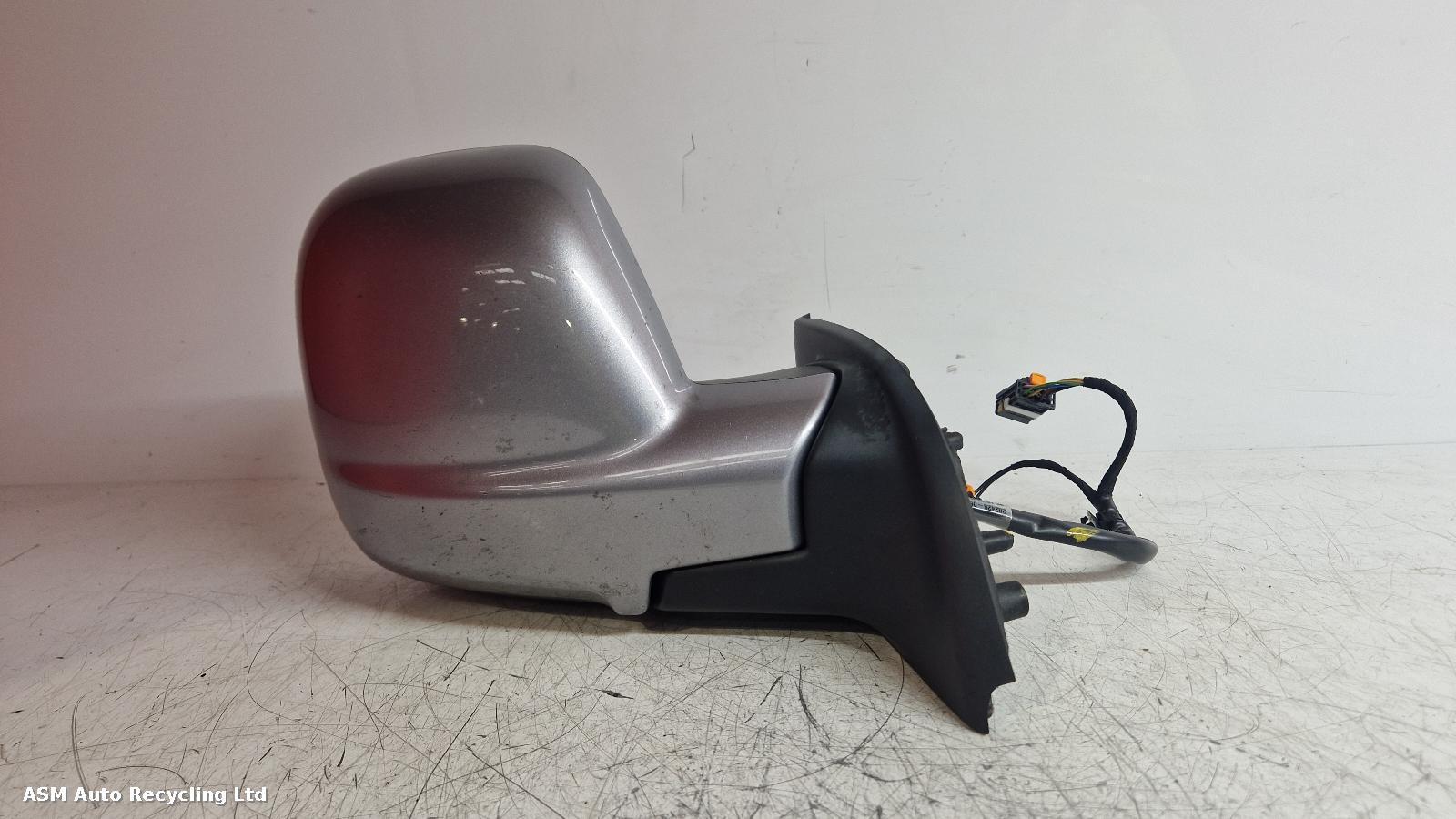 View Auto part R Door Mirror Citroen Berlingo 2019