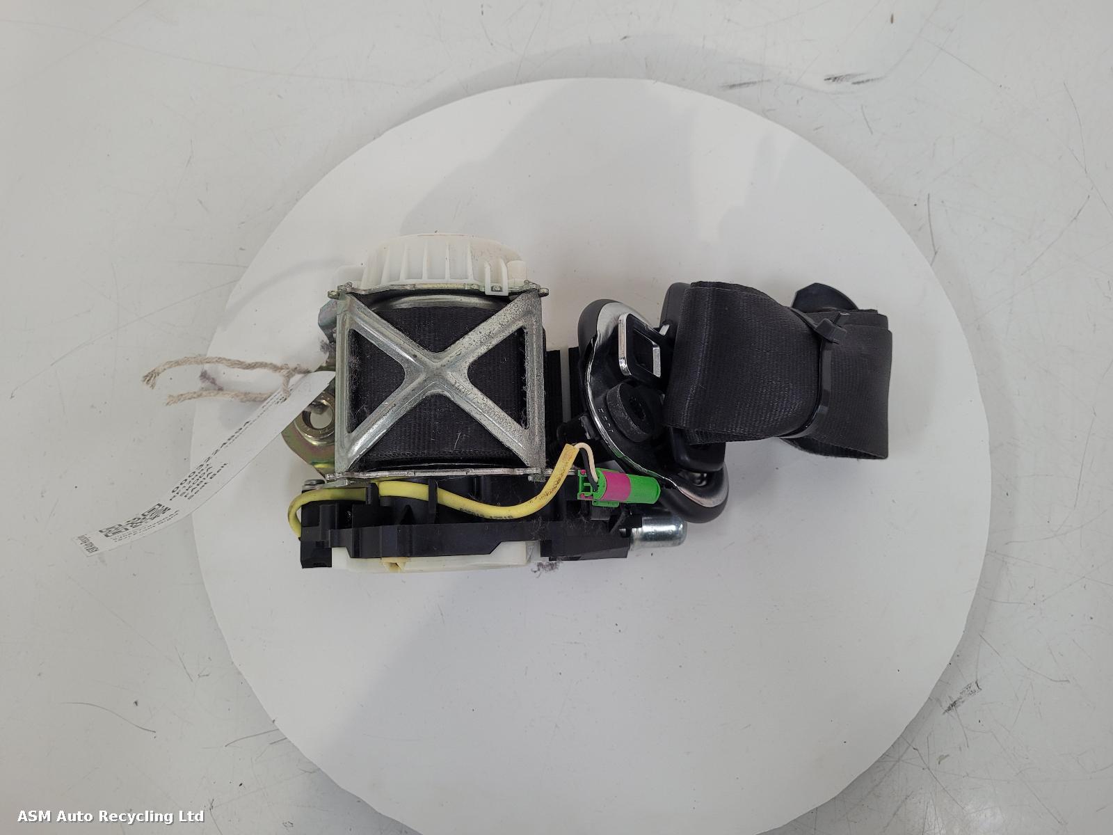 View Auto part Seat Belt Skoda Fabia 2012